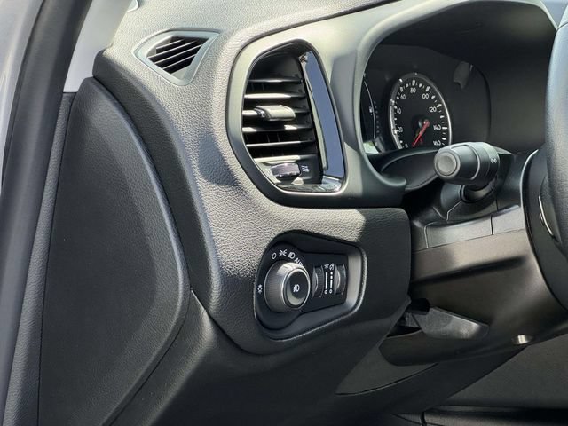 Used 2020 Jeep Renegade Altitude AWD/4WD image 30