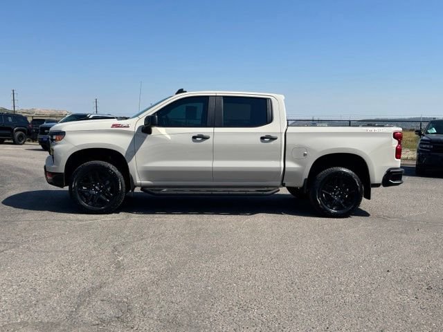 Used 2026 Chevrolet Silverado 1500 Custom Trail Boss AWD/4WD image 2