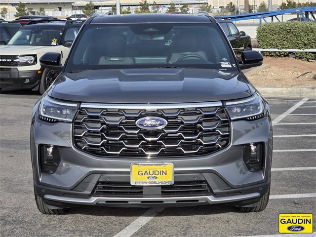 Certified 2026 Ford Explorer Platinum image 2