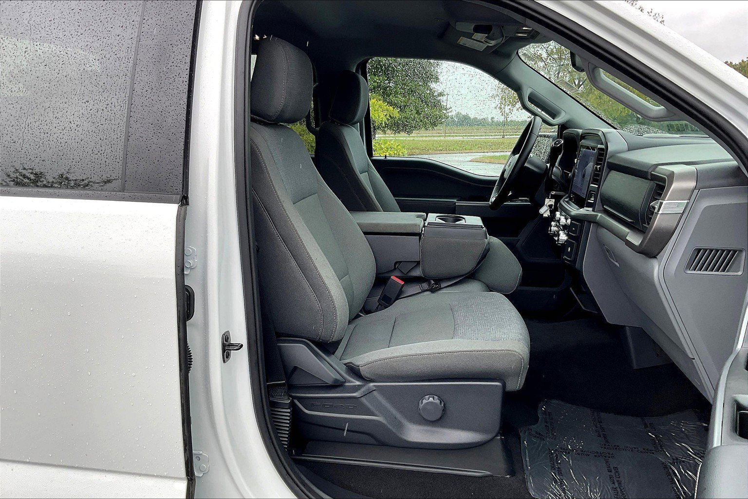 Certified 2025 Ford F150 XLT w/ Equipment Group 301A Standard image 8