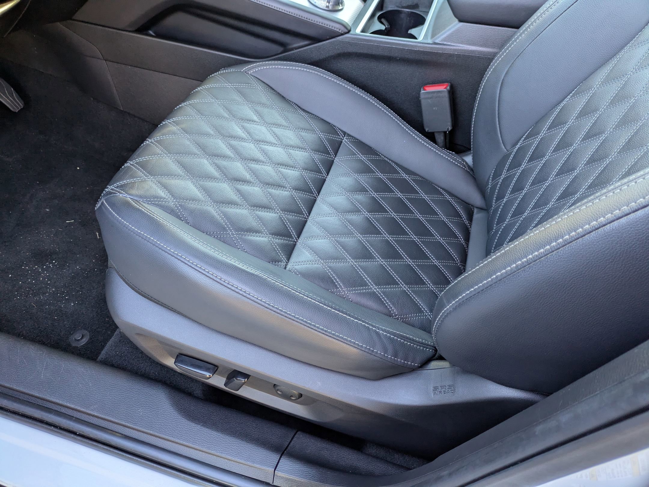 Used 2024 Mitsubishi Outlander SEL Black Edition image 13