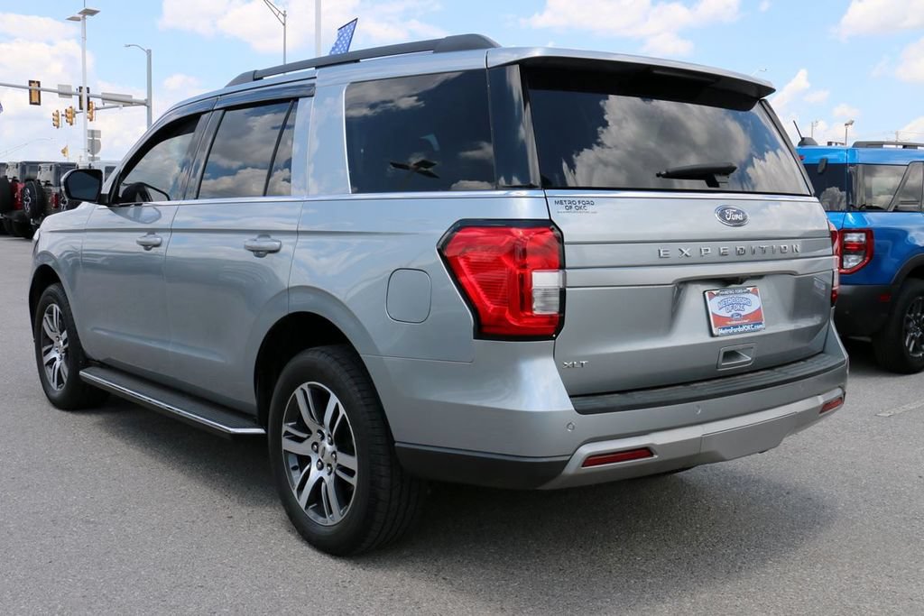 Certified 2022 Ford Expedition XLT RWD image 7