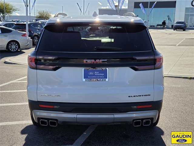 Used 2024 GMC Acadia Elevation image 4