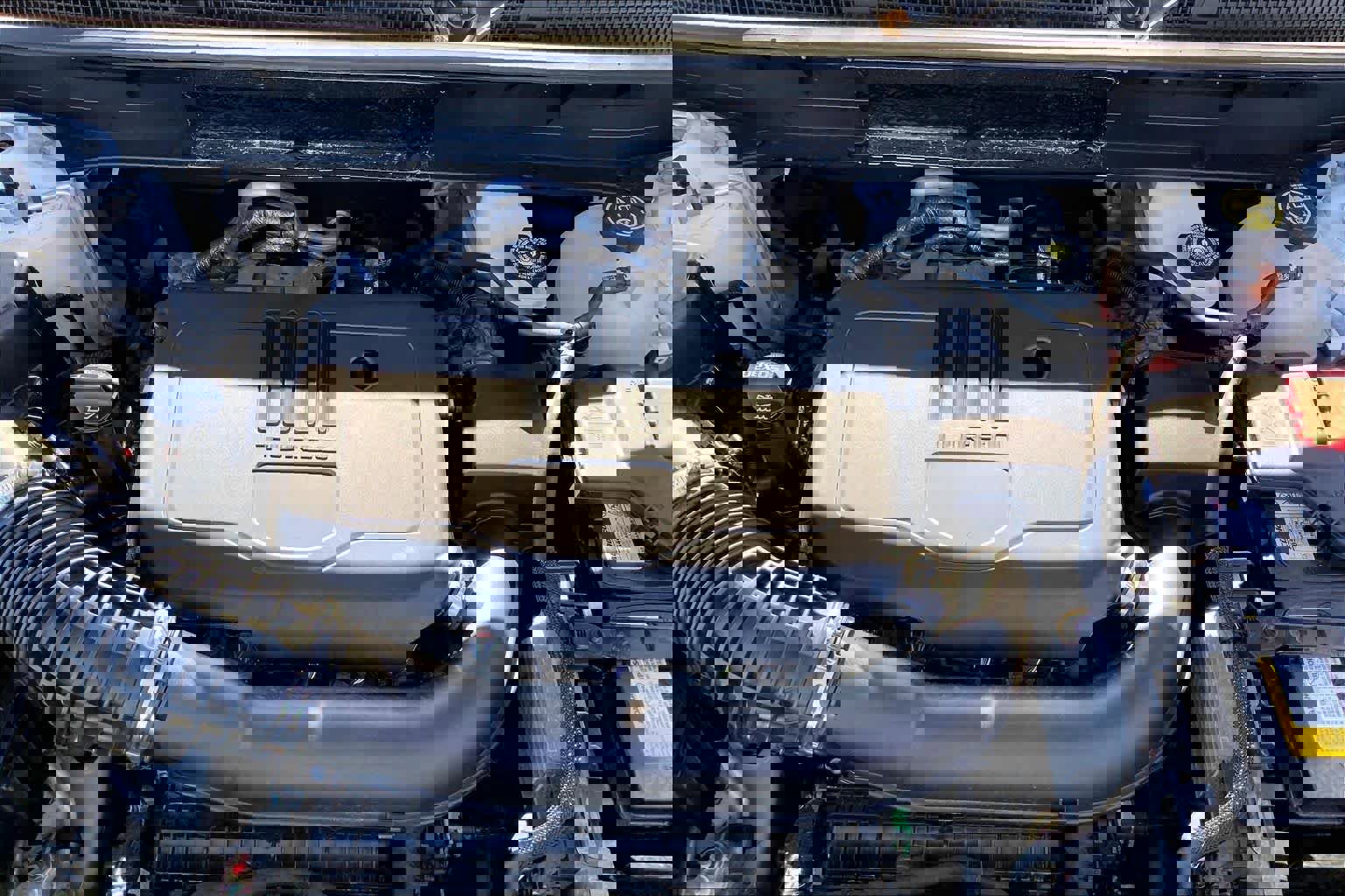 Certified 2023 GMC Acadia SLE w/ Driver Convenience Package image 33