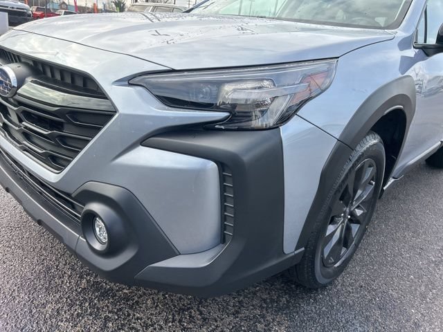 Used 2025 Subaru Outback Onyx Edition AWD/4WD image 9