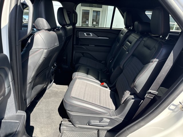 Certified 2025 Ford Explorer ST-Line w/ ST-Line Street Pack AWD/4WD image 13