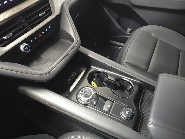 Certified 2025 Ford Explorer Active w/ Active Comfort Package AWD/4WD image 29