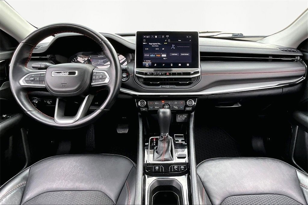 Used 2022 Jeep Compass Trailhawk w/ Trailhawk Convenience Group image 16