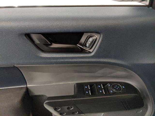 Certified 2022 Ford Maverick XL image 17