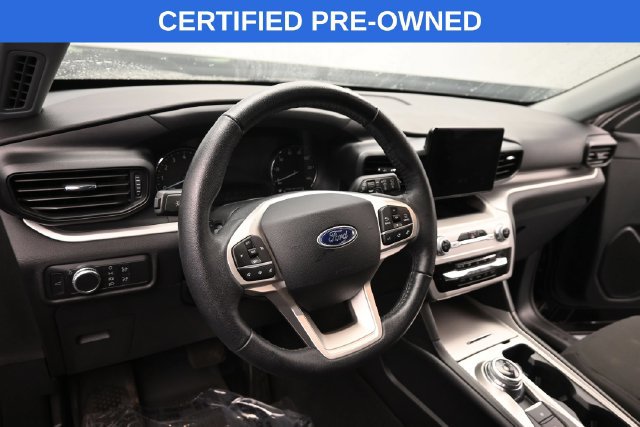 Certified 2021 Ford Explorer XLT w/ Class III Trailer Tow Package AWD/4WD image 16