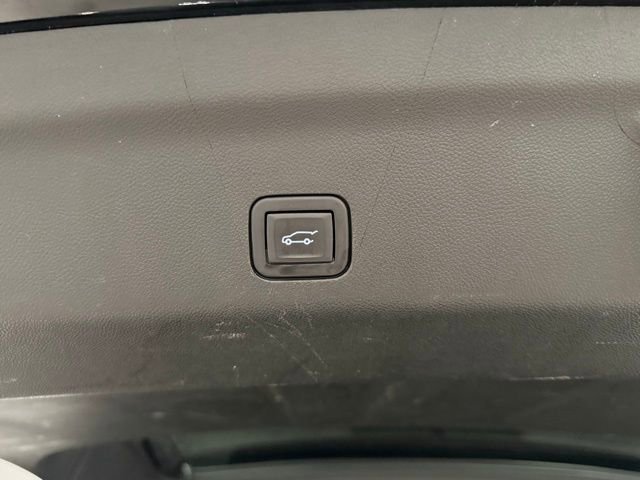 Used 2023 Chevrolet Tahoe LT image 38