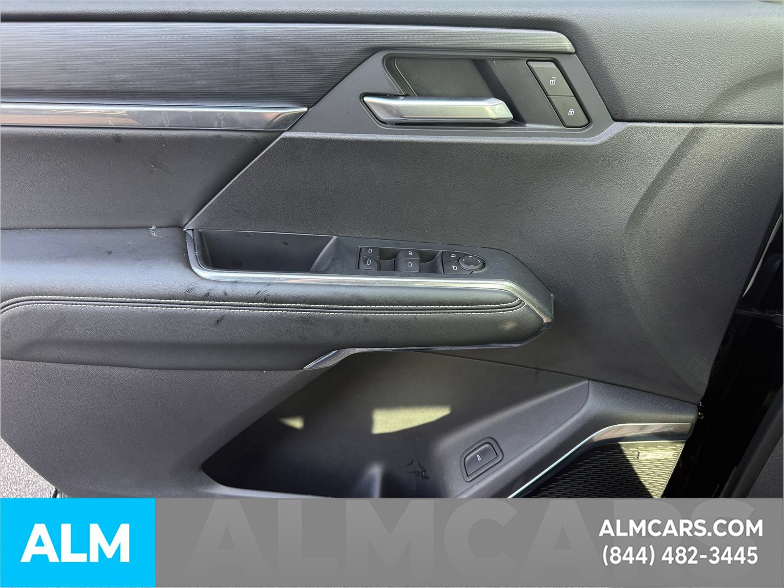 Used 2025 GMC Acadia Elevation w/ Elevation Premium Package FWD image 26