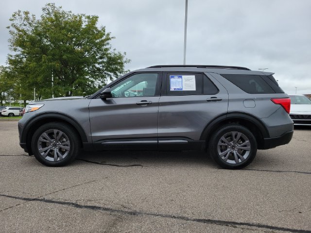 Certified 2023 Ford Explorer XLT w/ Equipment Group 202A AWD/4WD image 2