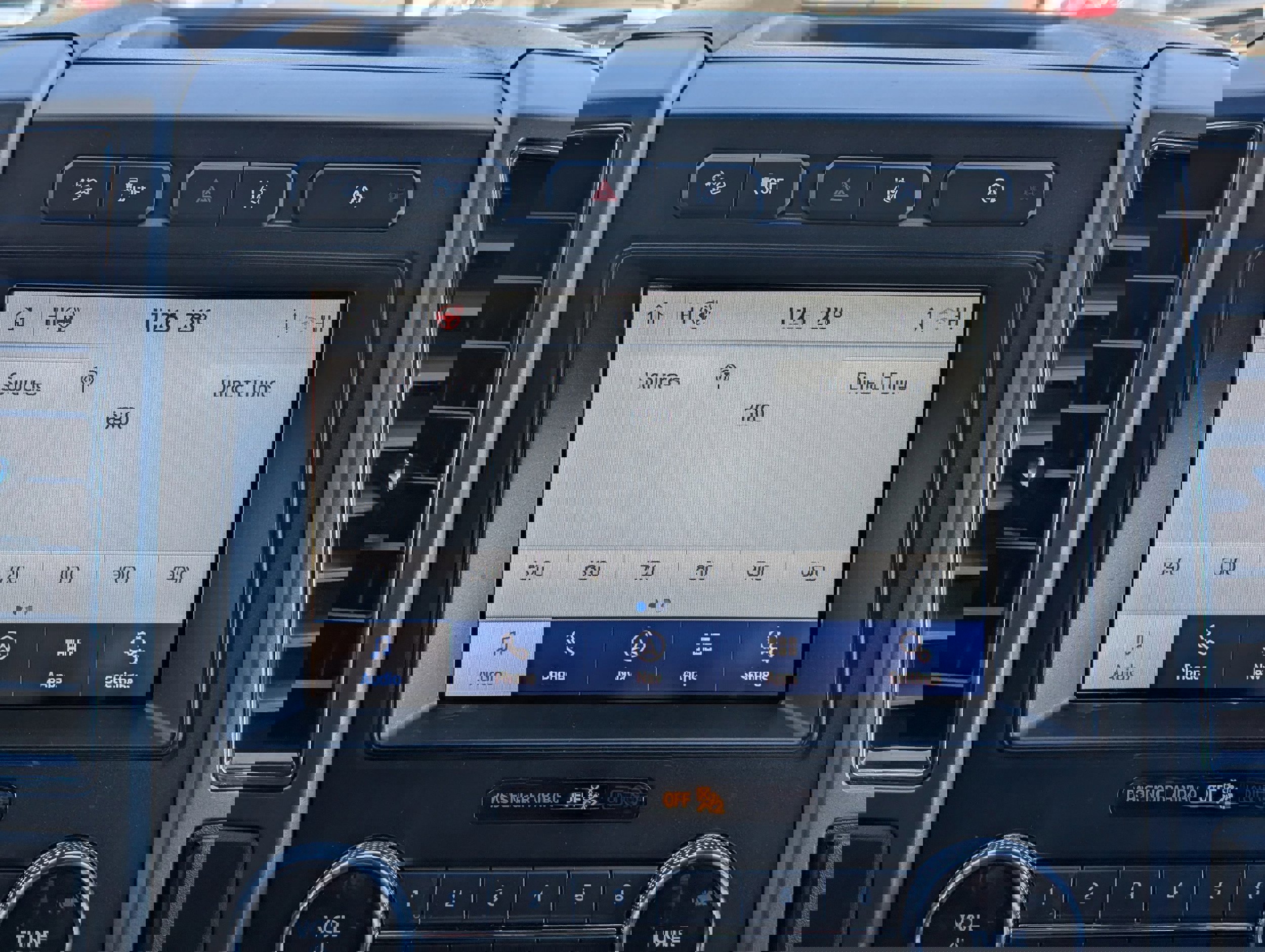 Certified 2020 Ford Expedition XLT w/ Equipment Group 202A image 31