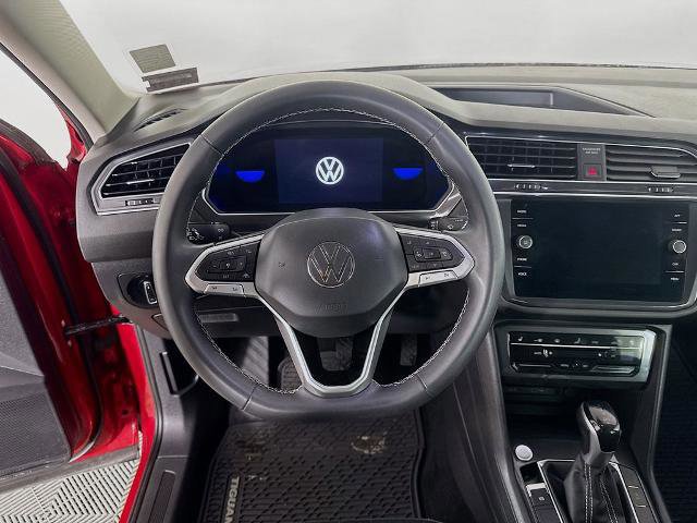 Used 2022 Volkswagen Tiguan SE image 12