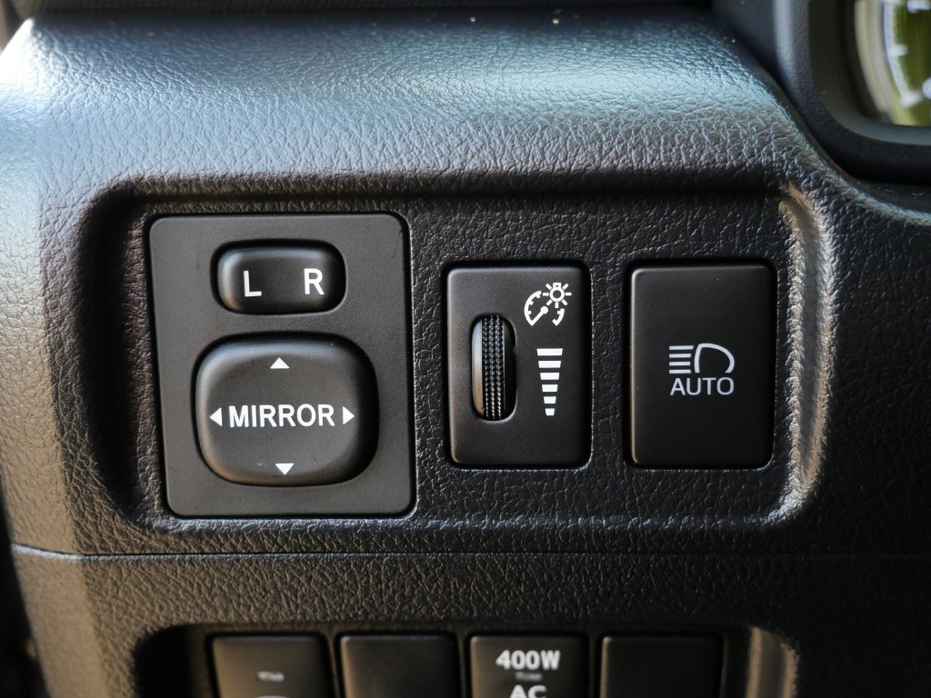 Used 2020 Toyota 4Runner Nightshade w/ Four Season Floor Mat Package AWD/4WD image 23