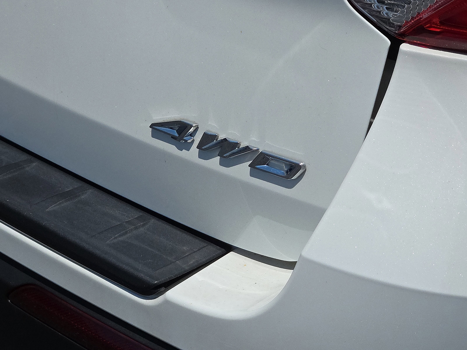 Certified 2022 Ford Explorer XLT w/ Equipment Group 202A image 7