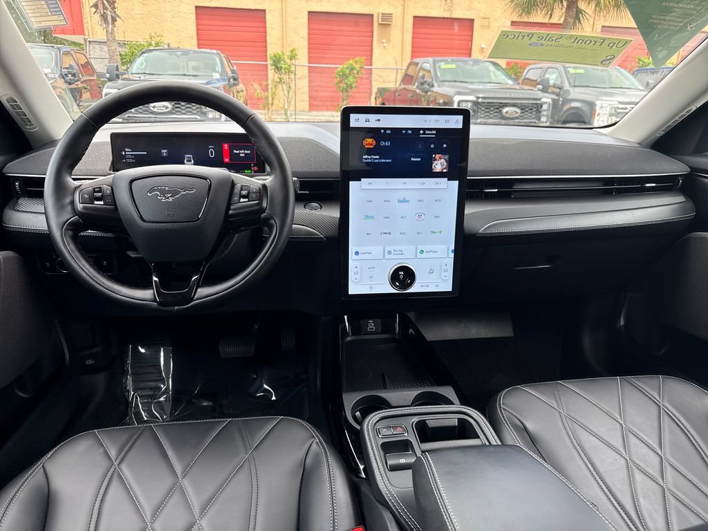 Certified 2025 Ford Mustang Mach-E Select AWD/4WD image 6