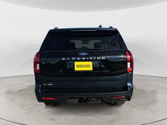 Certified 2025 Ford Expedition Active AWD/4WD image 2
