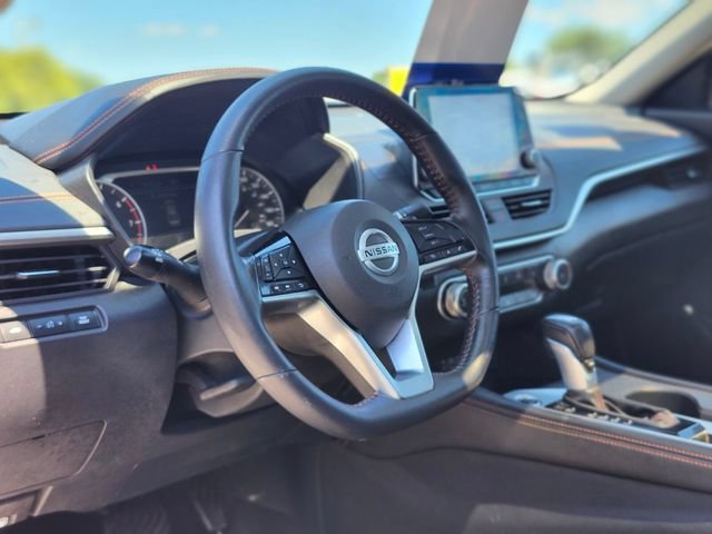 Used 2021 Nissan Altima 2.0 SR FWD image 19