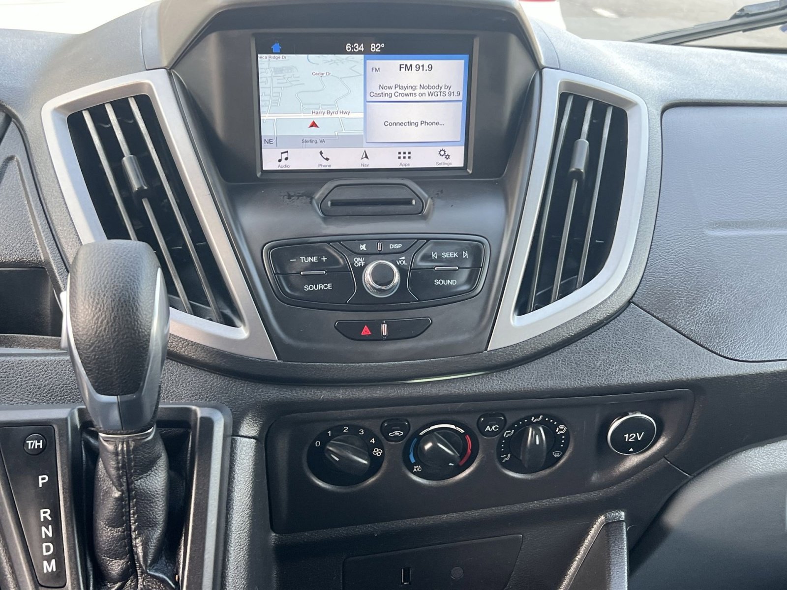 Certified 2018 Ford Transit 150 XLT image 21