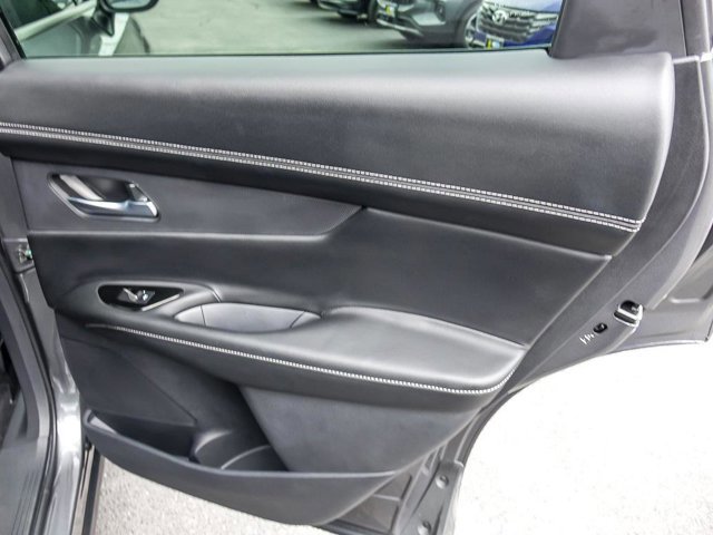 Used 2025 Nissan Murano SL AWD/4WD image 32