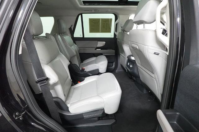 Certified 2025 Ford Expedition Active AWD/4WD image 33