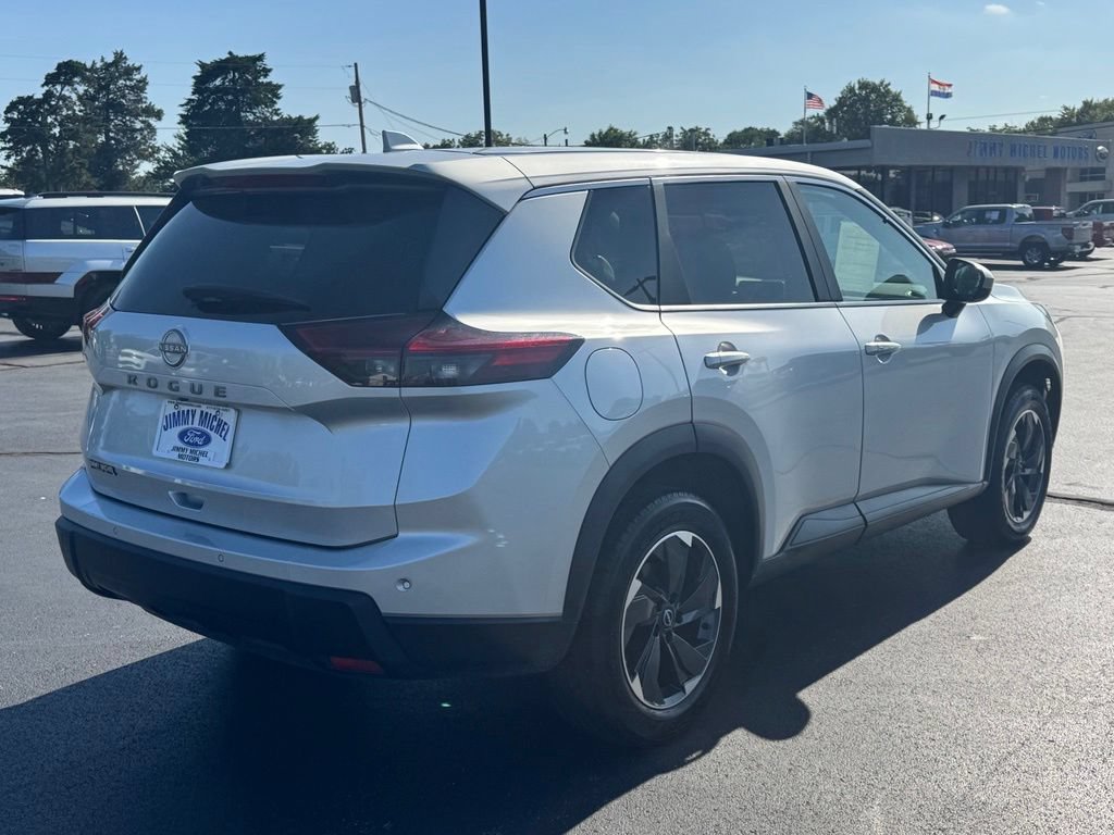 Used 2025 Nissan Rogue SV FWD image 21