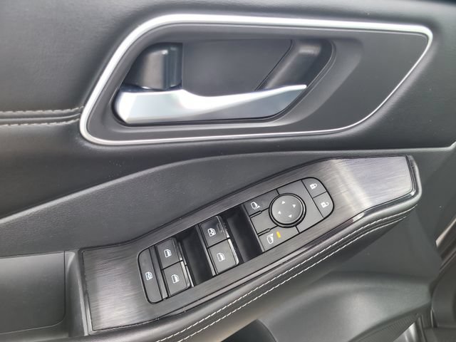 Used 2021 Nissan Rogue SV w/ Premium Package FWD image 18