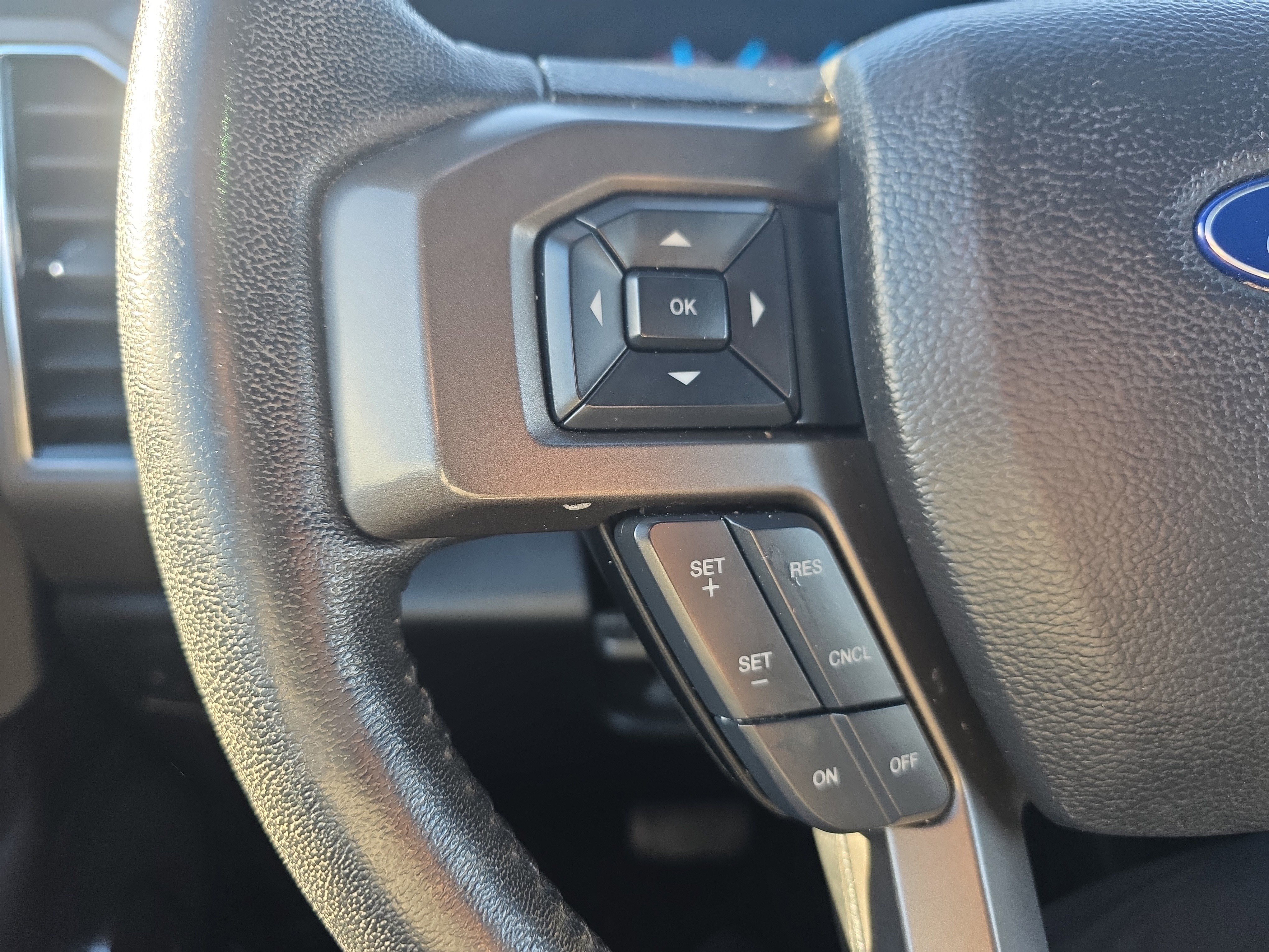 Certified 2018 Ford Expedition Max XLT image 33