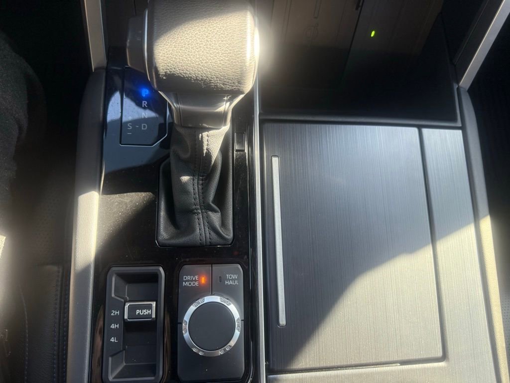 Used 2022 Toyota Tundra Platinum w/ Advanced Package image 28