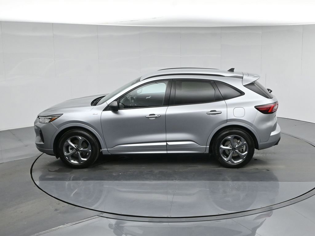 Certified 2024 Ford Escape ST-Line w/ Cold Weather Package image 23