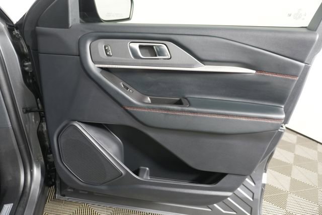 Certified 2025 Ford Explorer ST-Line w/ Premium Package image 40