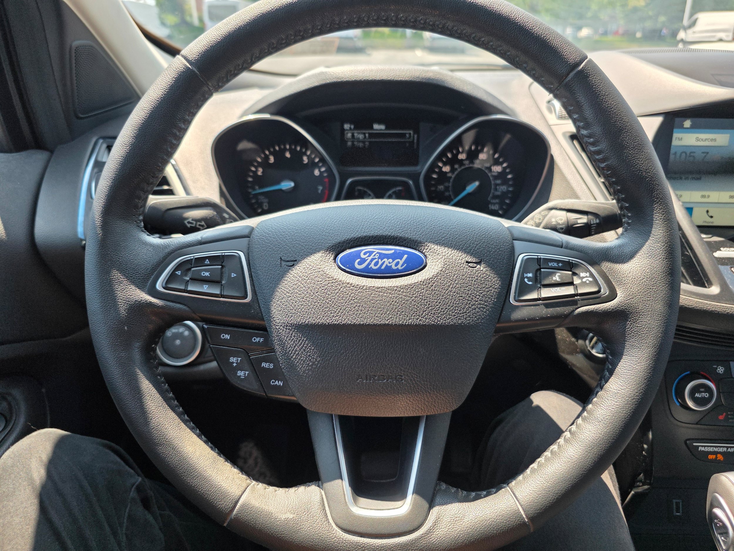 Certified 2019 Ford Escape Titanium AWD/4WD image 14