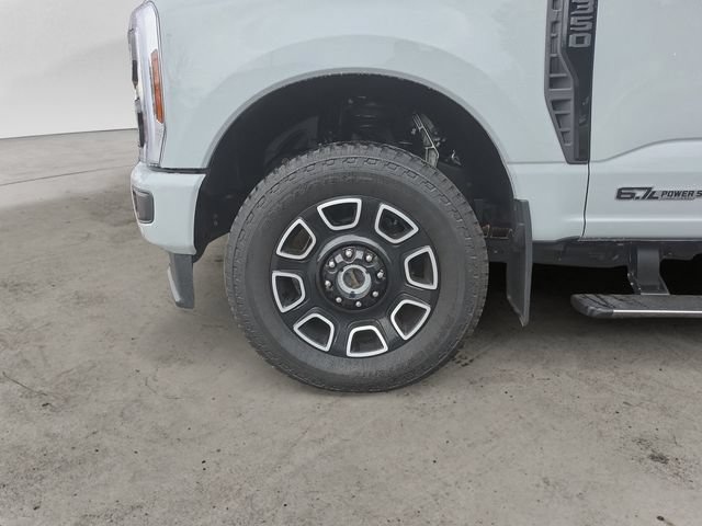 Certified 2025 Ford F350 Platinum AWD/4WD image 14