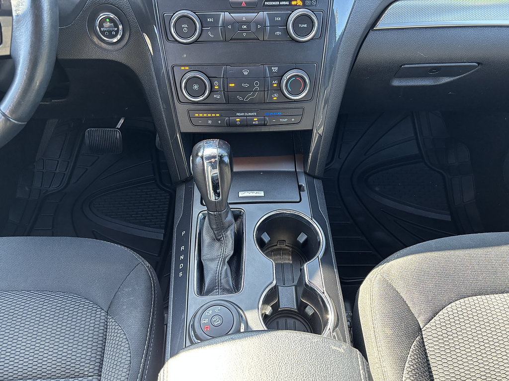 Certified 2019 Ford Explorer XLT w/ Class III Trailer Tow Package AWD/4WD image 21