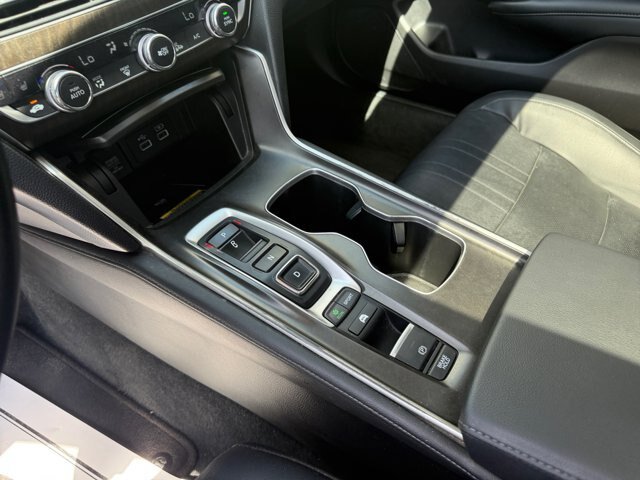 Used 2021 Honda Accord Touring image 14