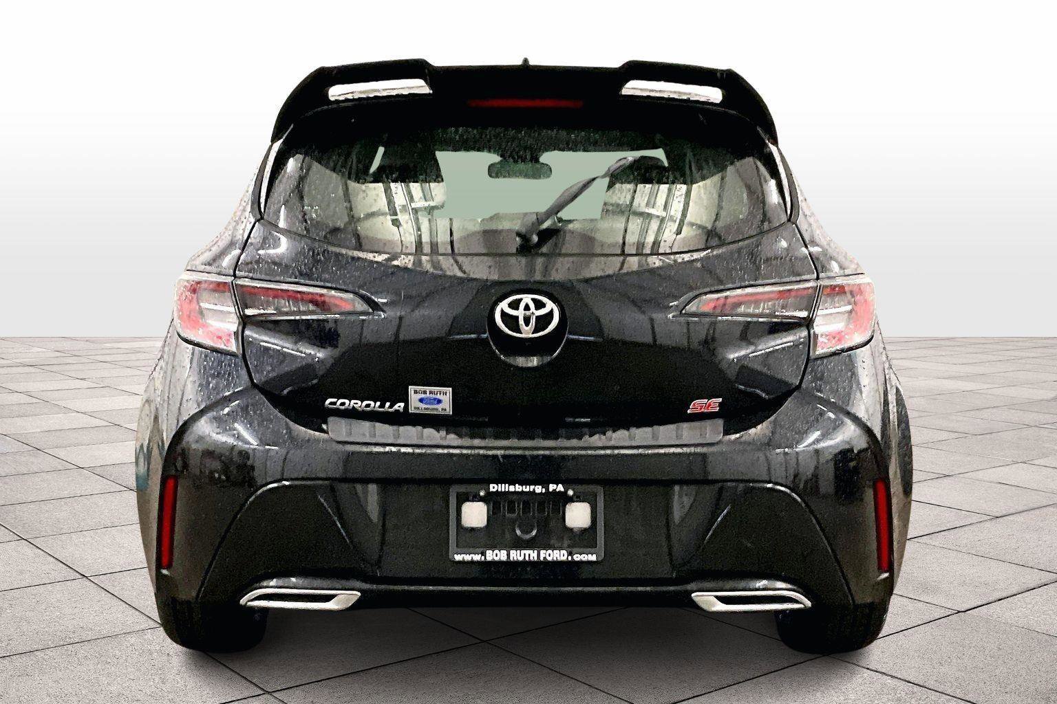 Used 2019 Toyota Corolla SE image 2