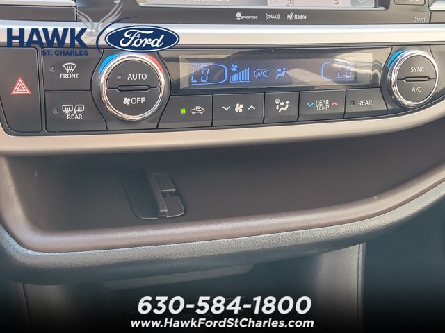 Used 2019 Toyota Highlander Limited Platinum AWD/4WD image 17