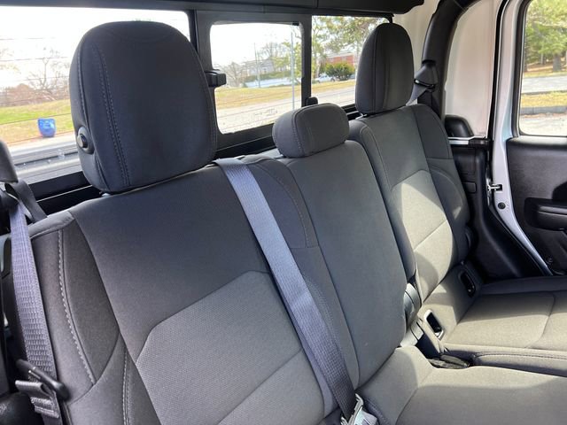 Used 2023 Jeep Gladiator Sport image 30