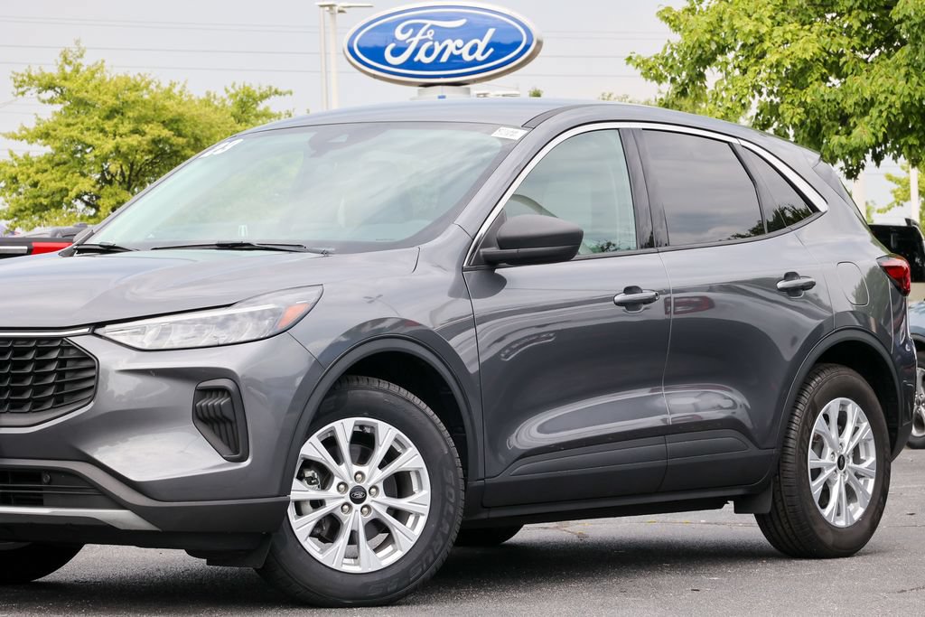 Certified 2023 Ford Escape Active w/ Cold Weather Package FWD image 18