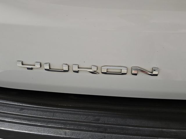 Used 2022 GMC Yukon AT4 w/ Technology Package AWD/4WD image 41