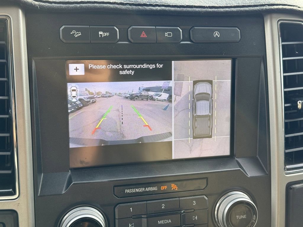 Certified 2019 Ford F150 Lariat w/ Equipment Group 502A Luxury image 20