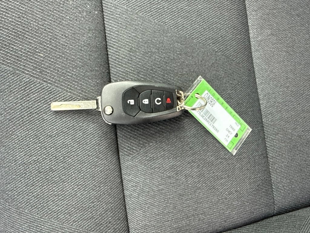 Used 2024 Chevrolet Trax RS w/ Driver Confidence Package FWD image 61