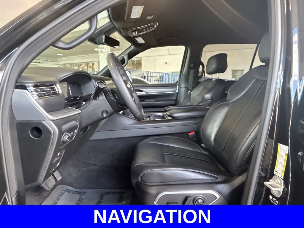 Used 2024 Jeep Wagoneer L Series II w/ Flexible Seating Group image 10