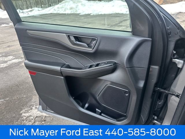 Certified 2025 Ford Escape Active AWD/4WD image 30