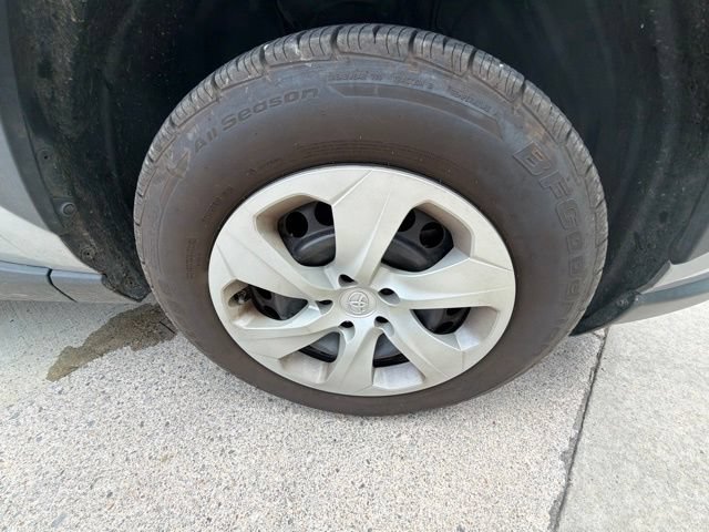 Used 2019 Toyota RAV4 LE w/ Carpet Mat Package FWD image 24