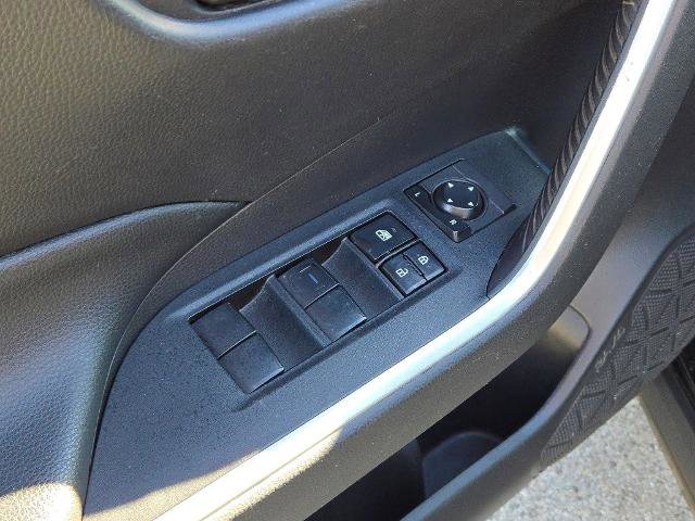Used 2019 Toyota RAV4 LE image 21