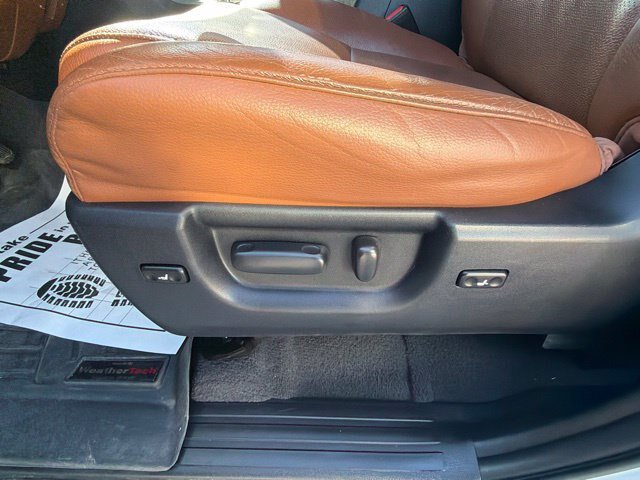 Used 2019 Toyota Sequoia Platinum AWD/4WD image 6