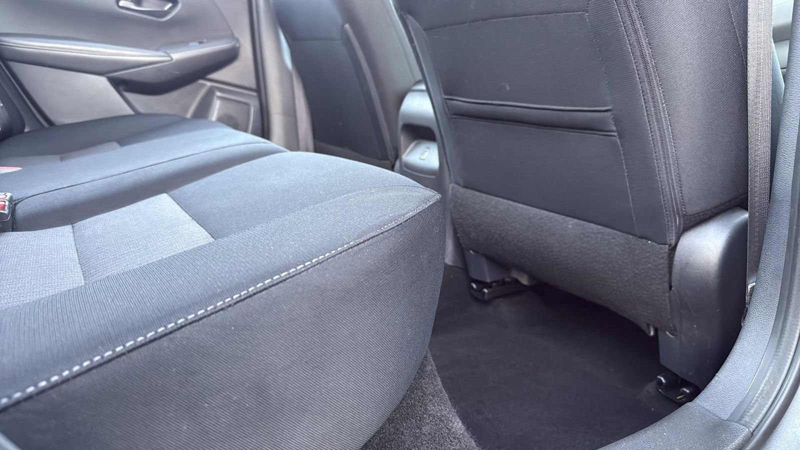 Used 2024 Nissan Sentra SV image 27